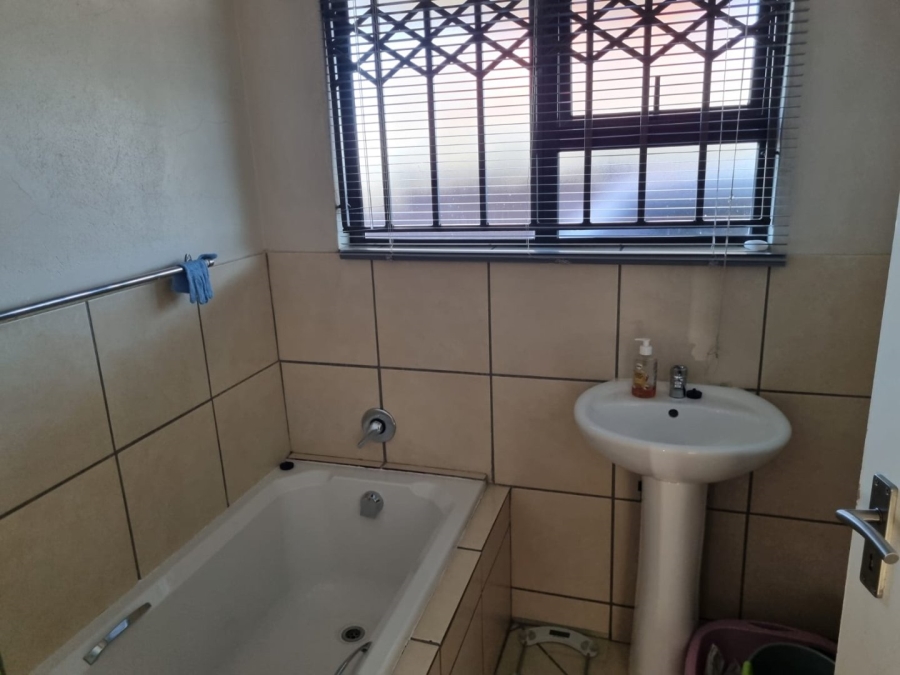 2 Bedroom Property for Sale in Raceway Free State